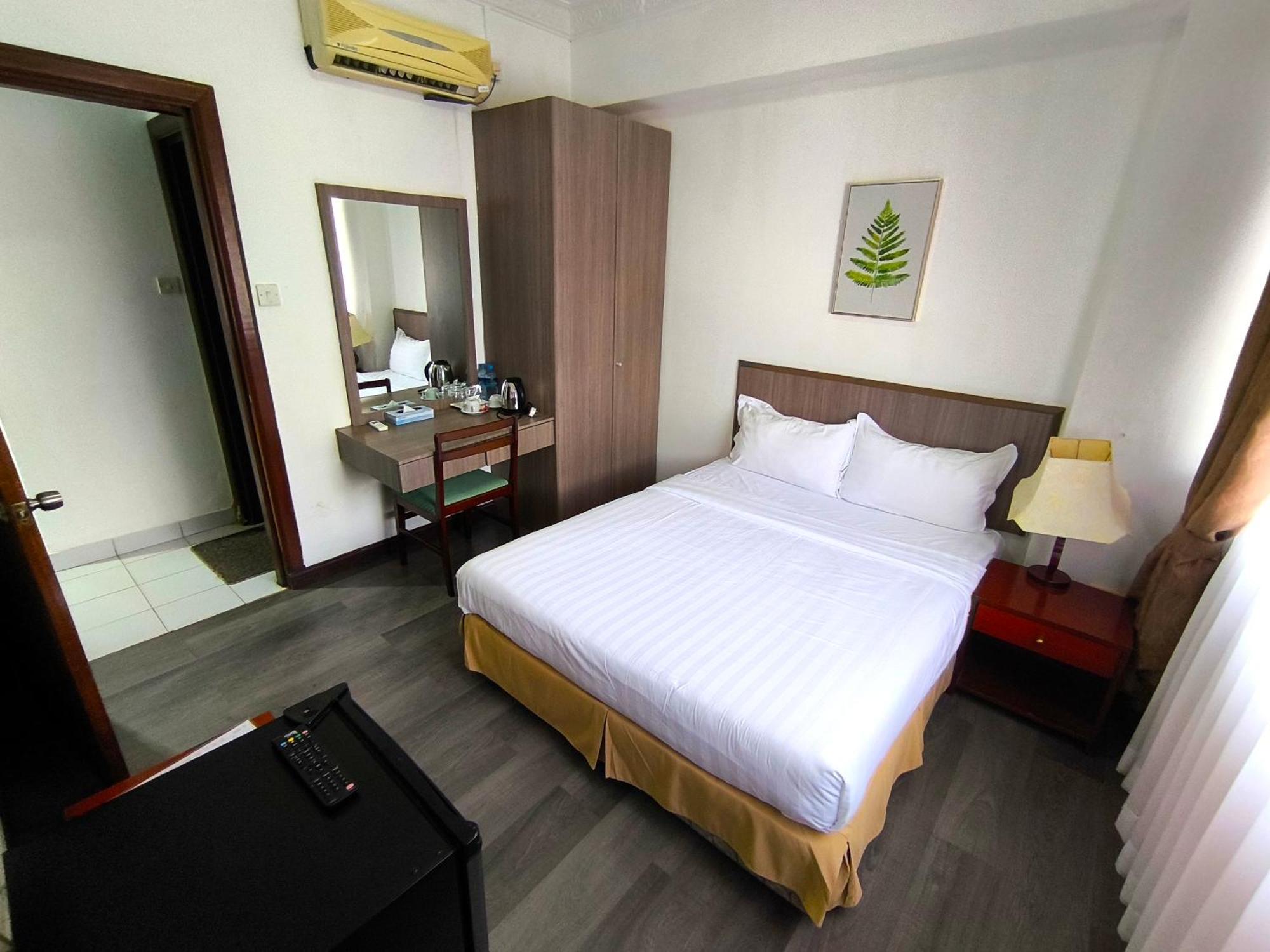 בנדר סרי בגאוואן Jubilee Hotel מראה חיצוני תמונה